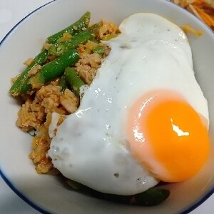 ささげ（インゲン）豚ひき肉のアジアン炒め